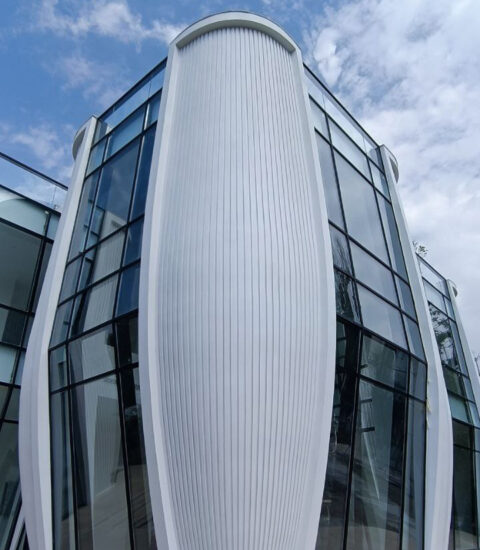 مانا مهر ۱۹