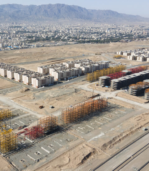 شرکت طاق بیست ۸